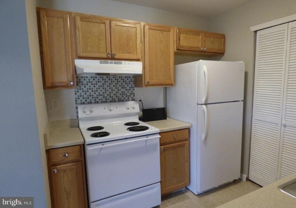 808 Britton Place - Photo 5