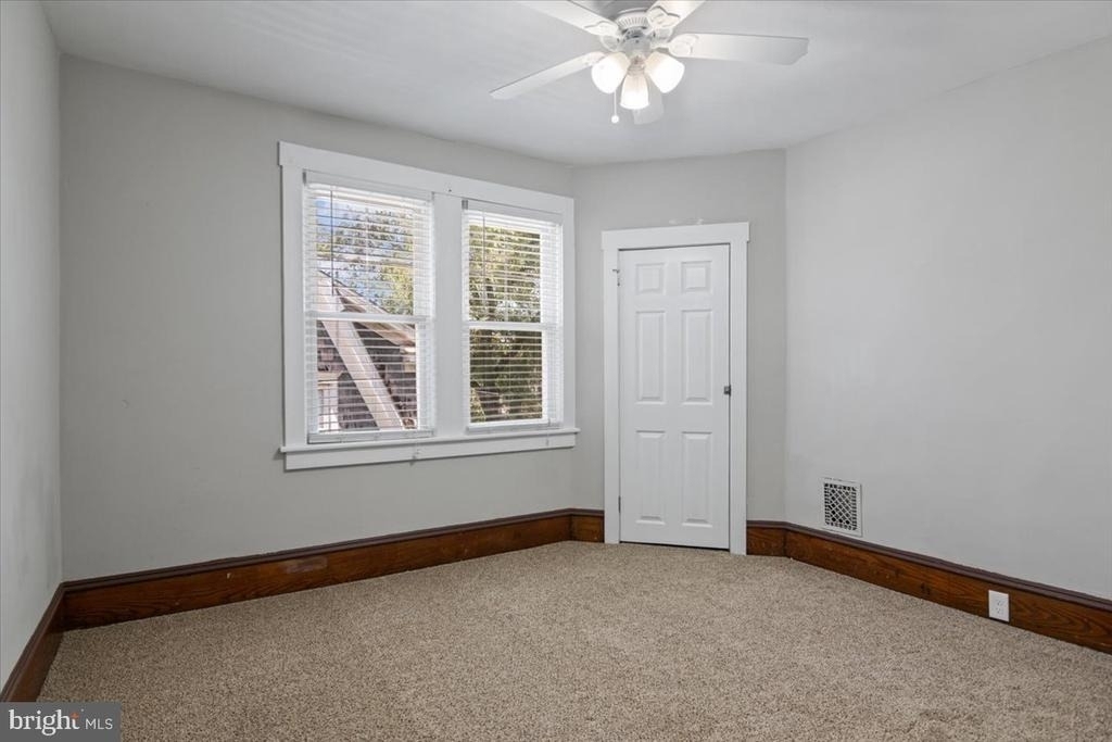 158 Lafayette Road - Photo 22