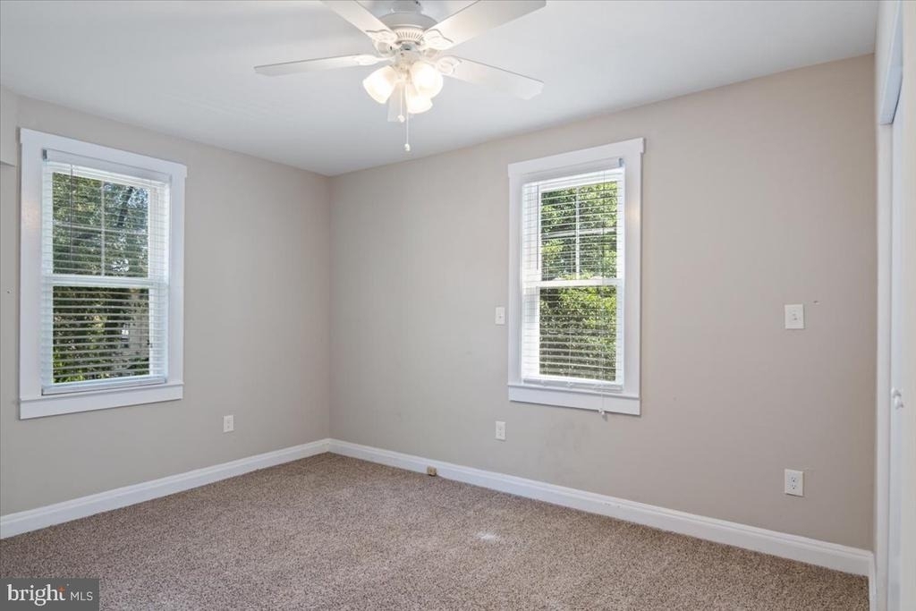 158 Lafayette Road - Photo 23