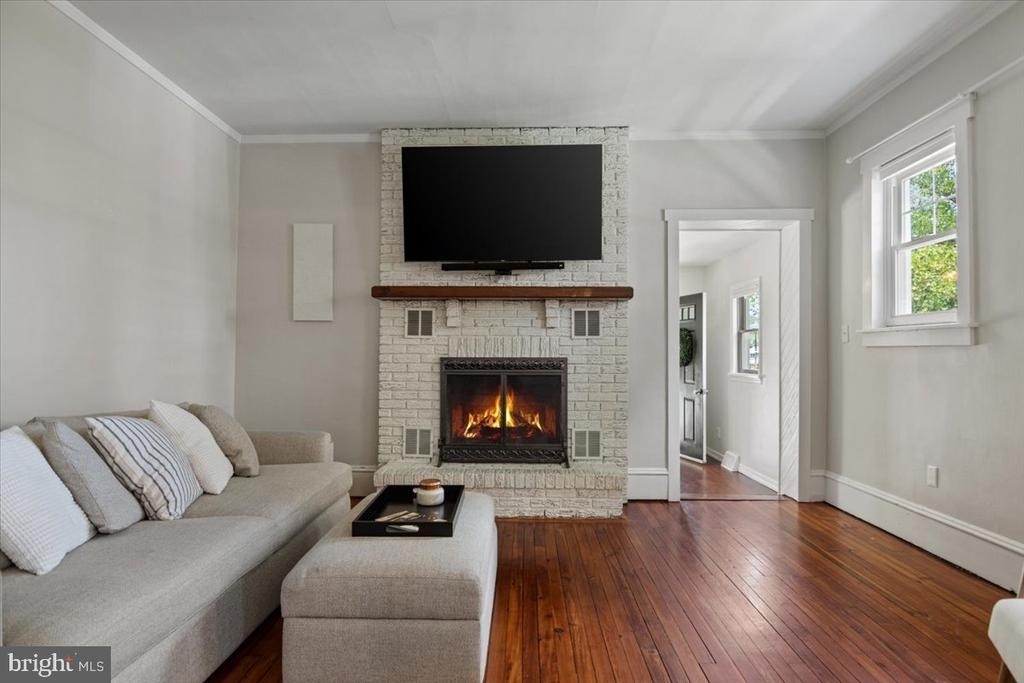 158 Lafayette Road - Photo 8