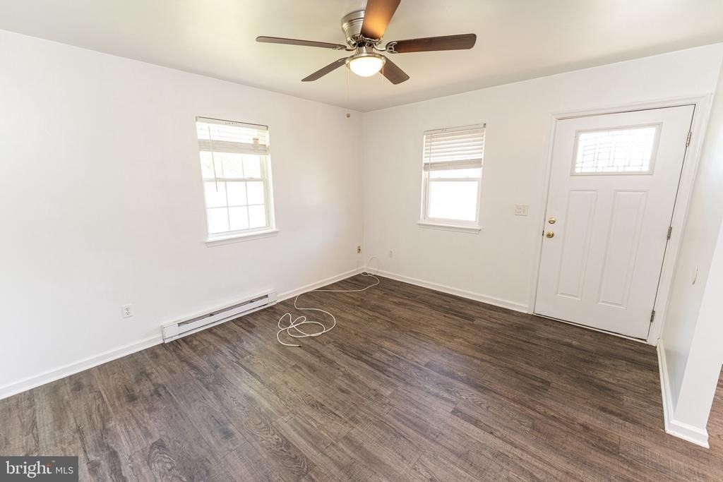 30704 Hampden Avenue - Photo 7