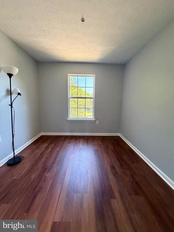 9804 Royal Commerce Place - Photo 13