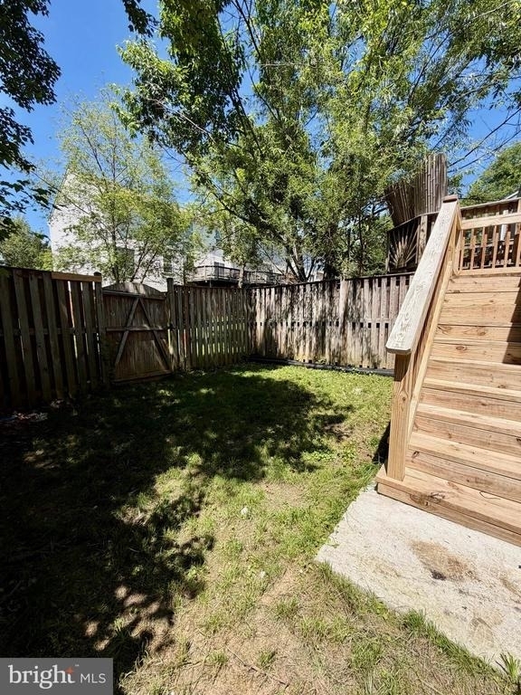 9804 Royal Commerce Place - Photo 22