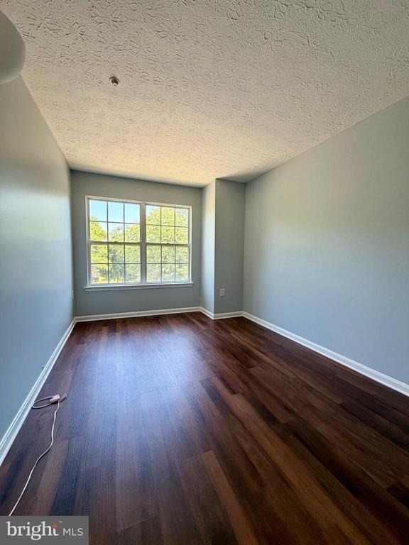 9804 Royal Commerce Place - Photo 14