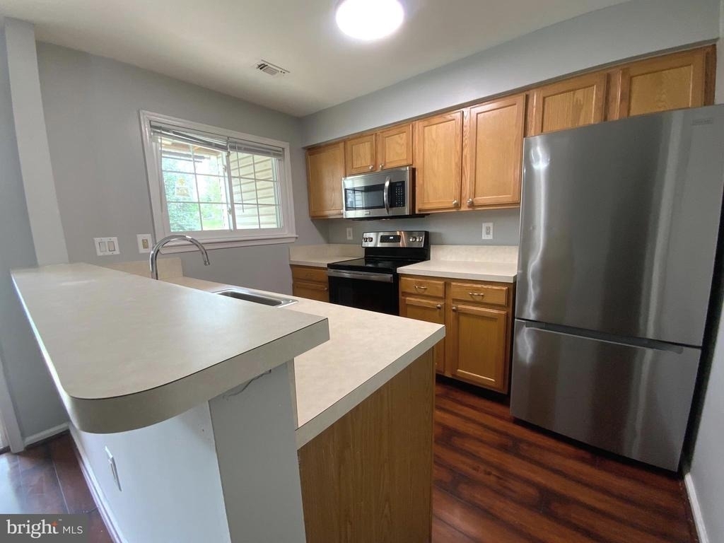 7904 Crows Nest Court - Photo 10