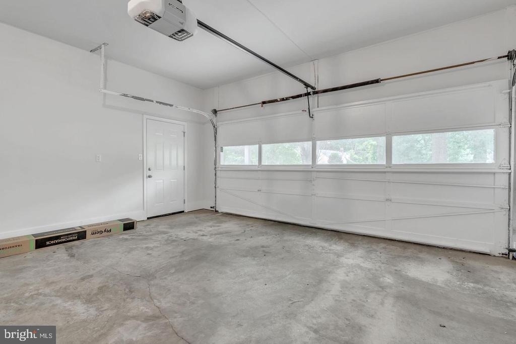 10911 Chandler Road - Photo 48