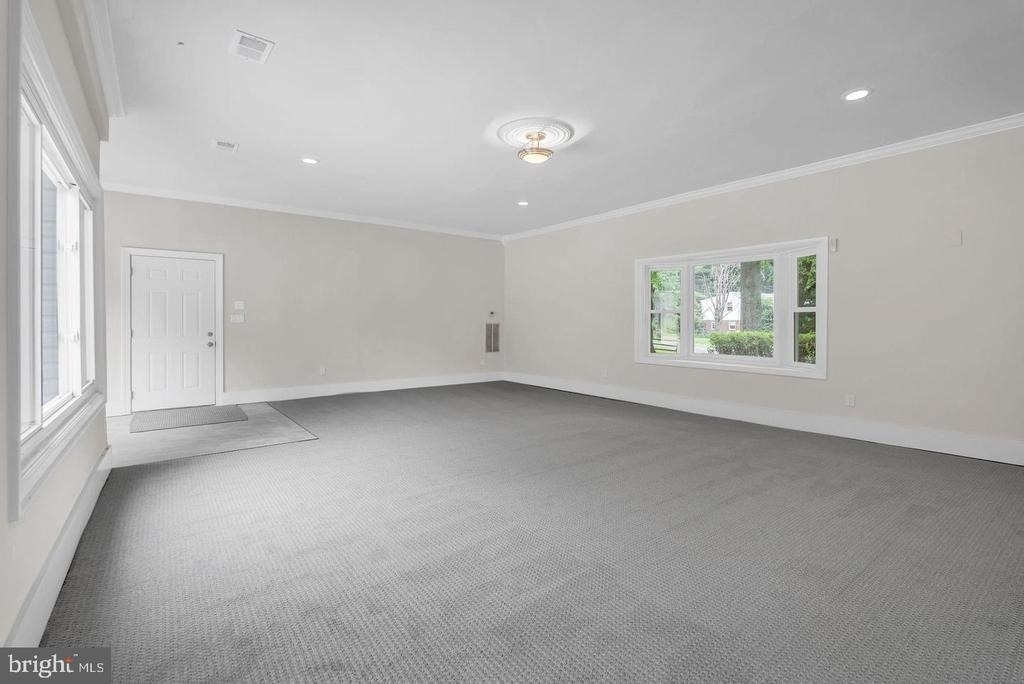 10911 Chandler Road - Photo 24