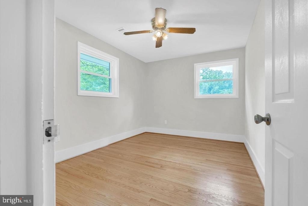 10911 Chandler Road - Photo 38
