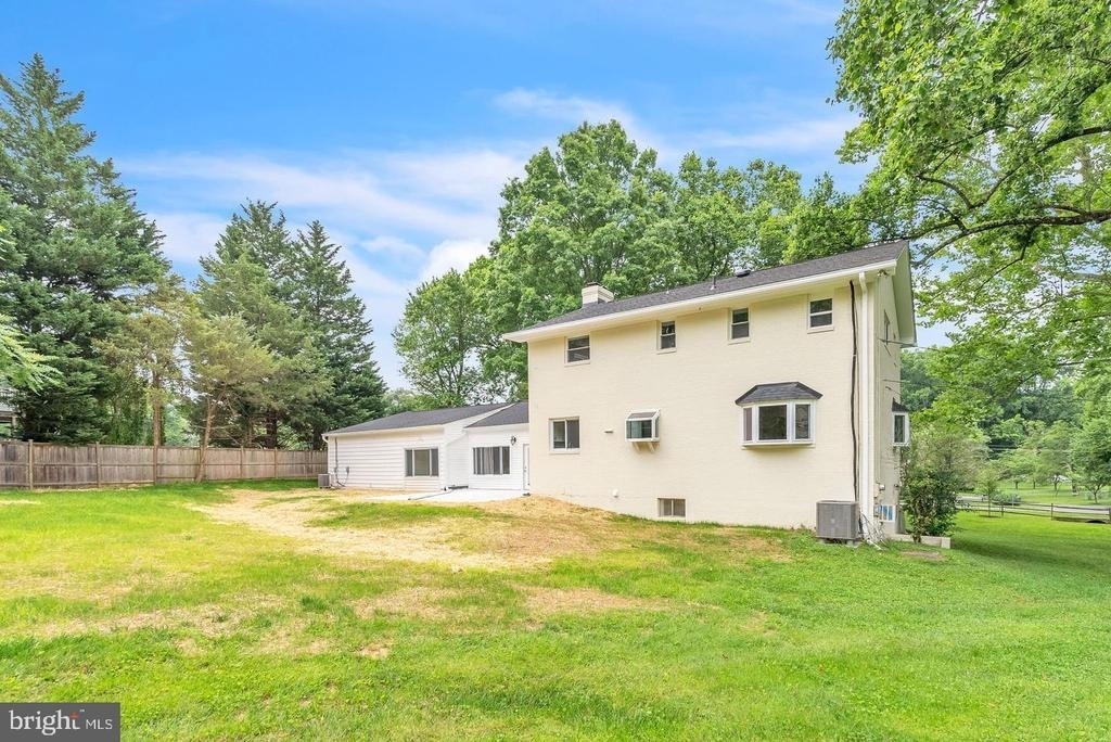 10911 Chandler Road - Photo 50