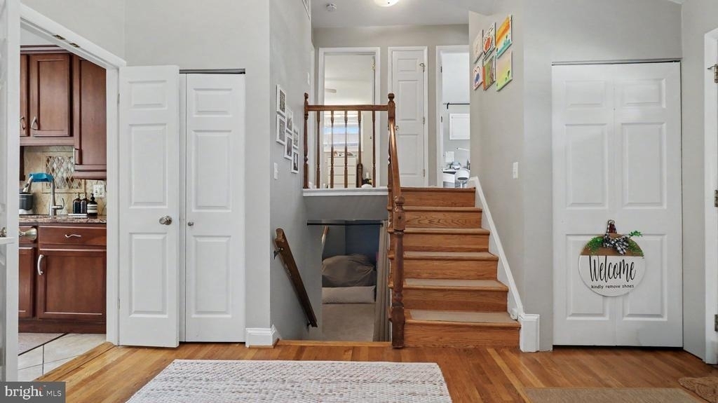 9912 Pomona Drive - Photo 2