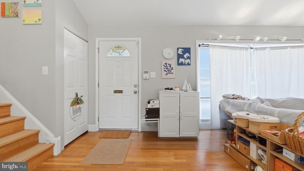 9912 Pomona Drive - Photo 3