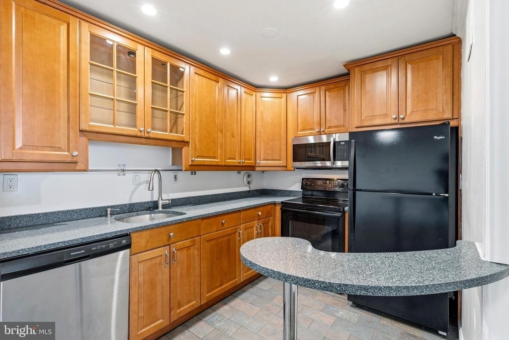 9701 Fields Road - Photo 12