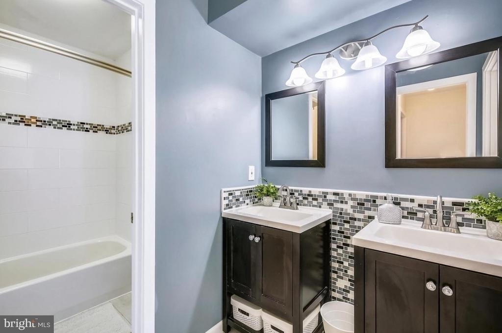 18616 Pier Point Place - Photo 19