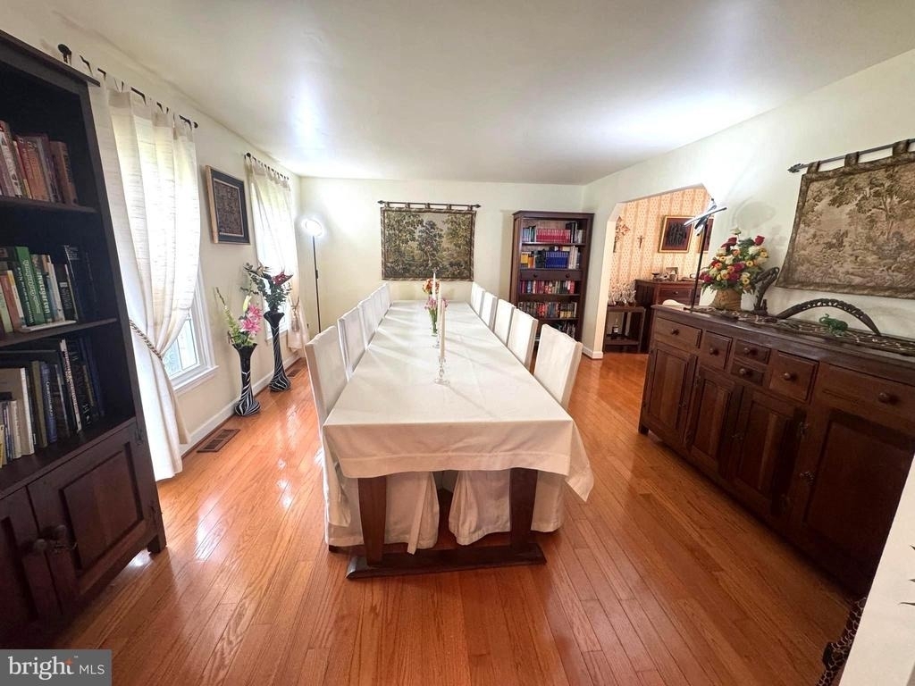 9808 Wilden Lane - Photo 2