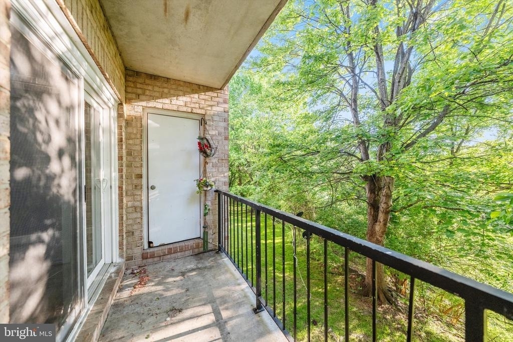 18304 Streamside Drive - Photo 7