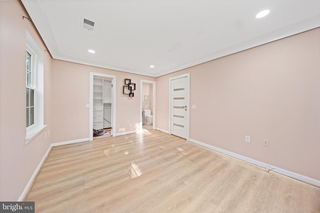18304 Streamside Drive - Photo 4