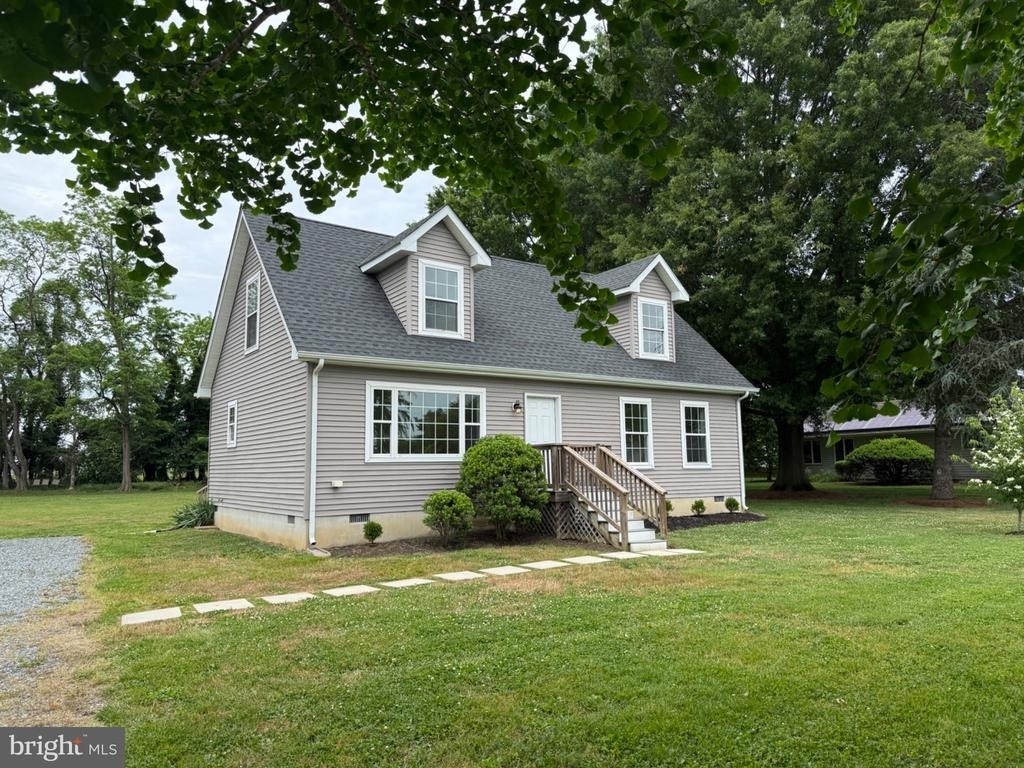 1010 Twin Court - Photo 2