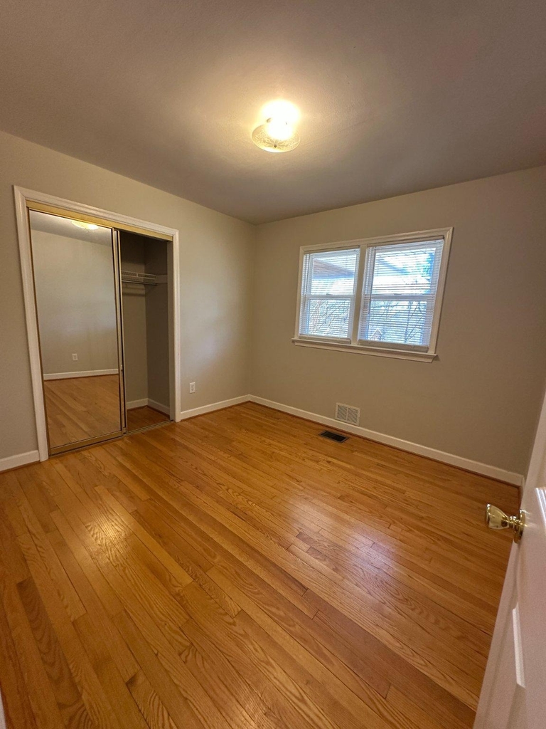 5118 Avoca Avenue - Photo 12
