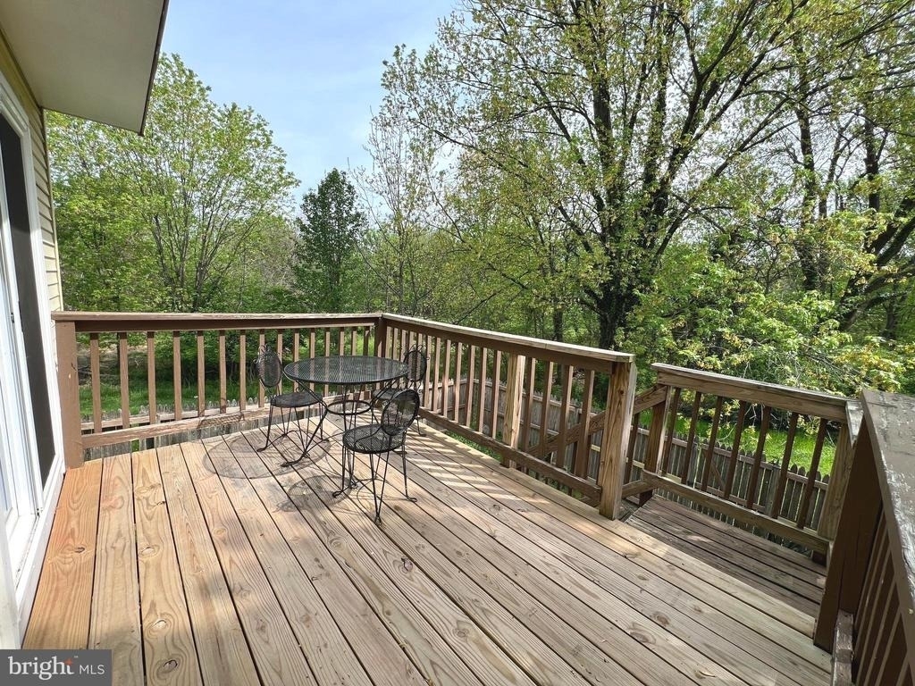 1679 Colonial Way - Photo 27