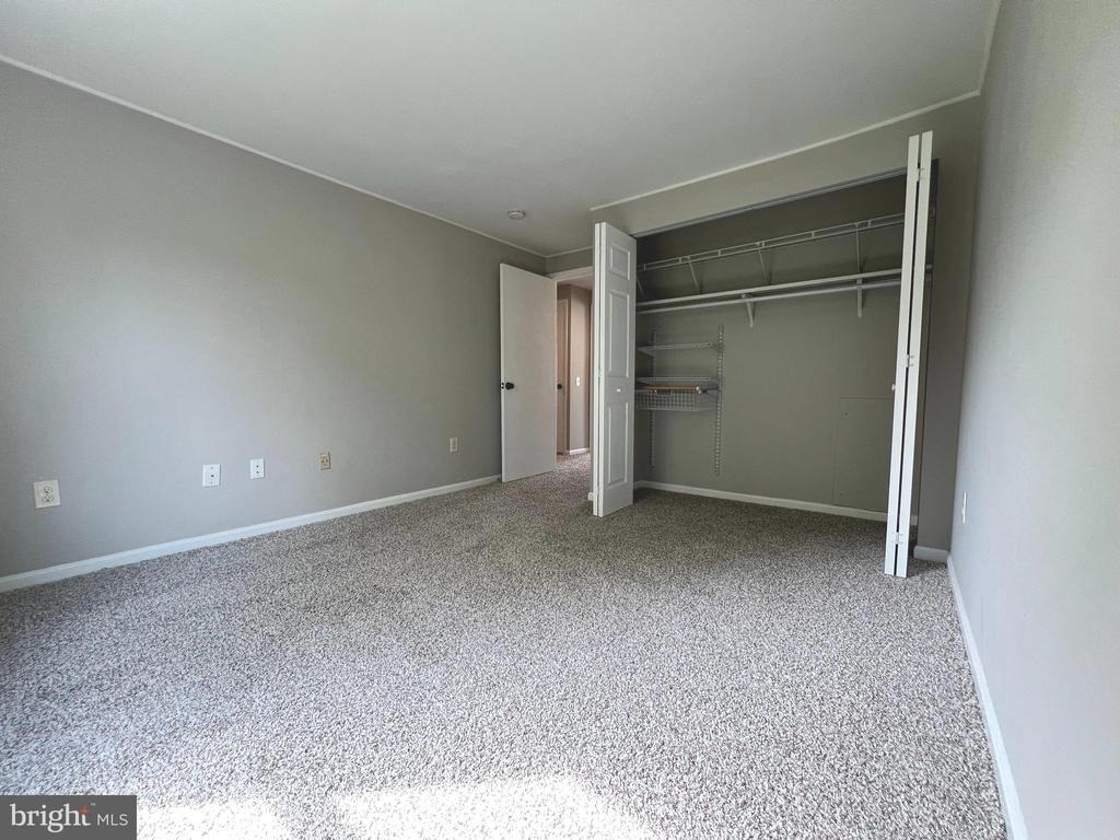 1679 Colonial Way - Photo 15