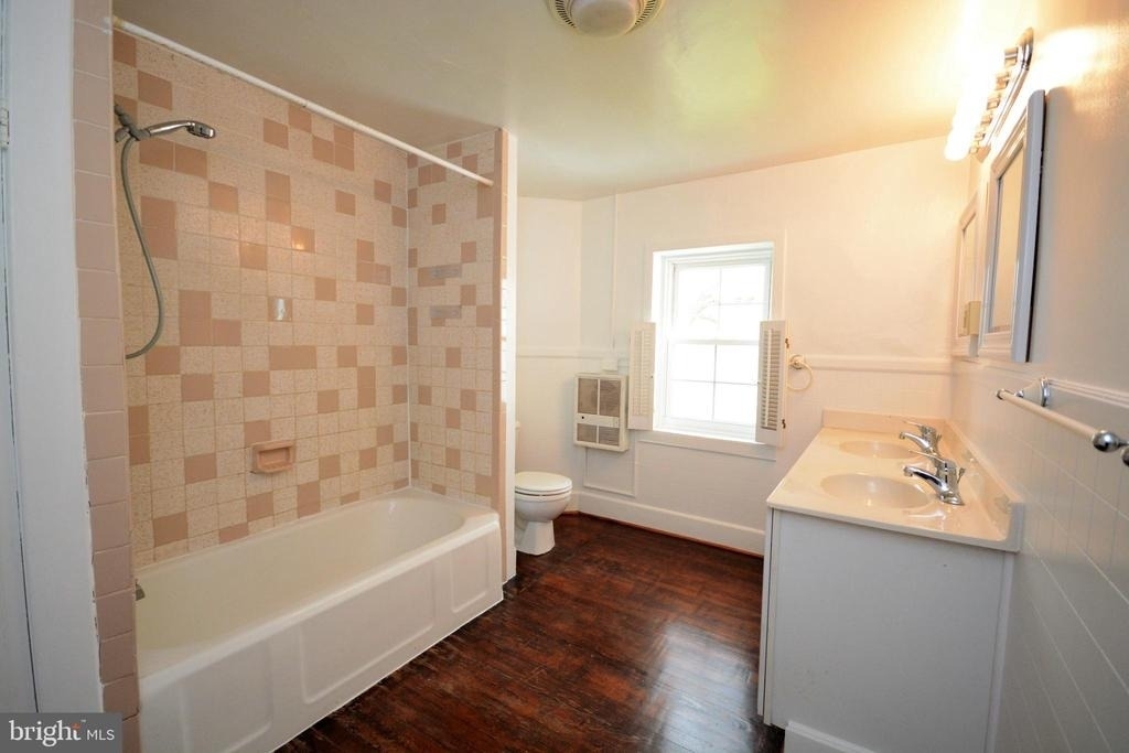 12108 Auburn Road - Photo 21