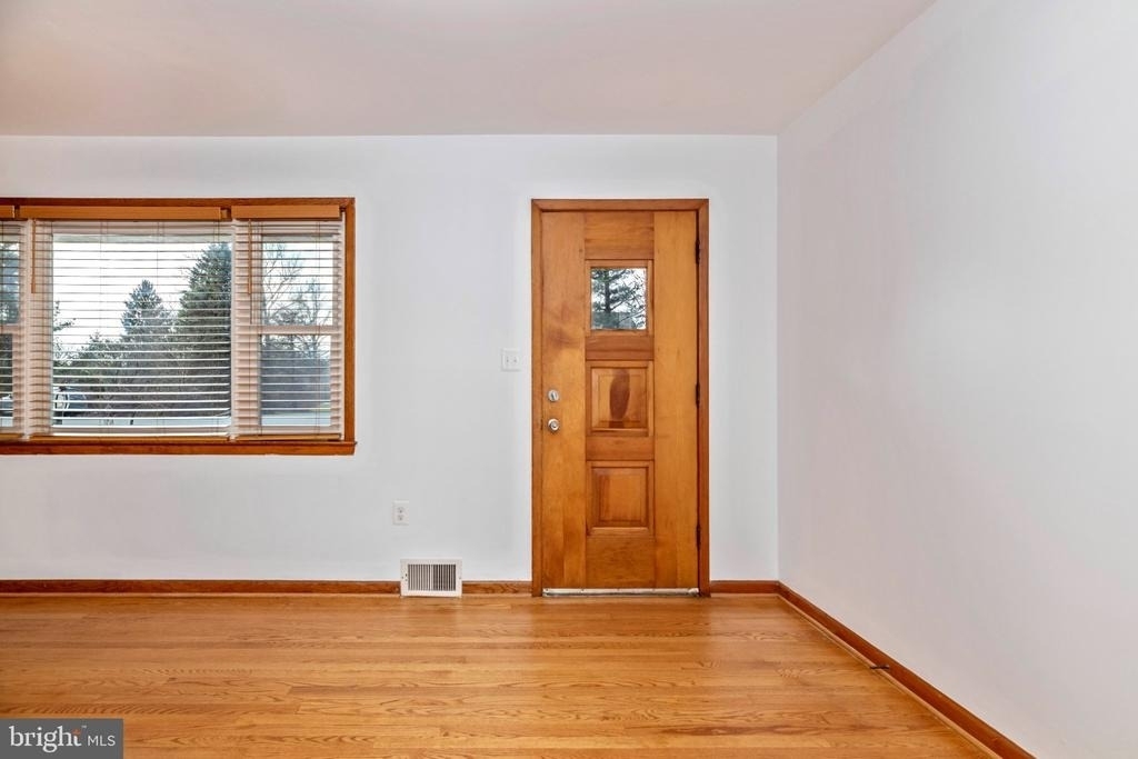 7927 Old Seventh Street - Photo 2