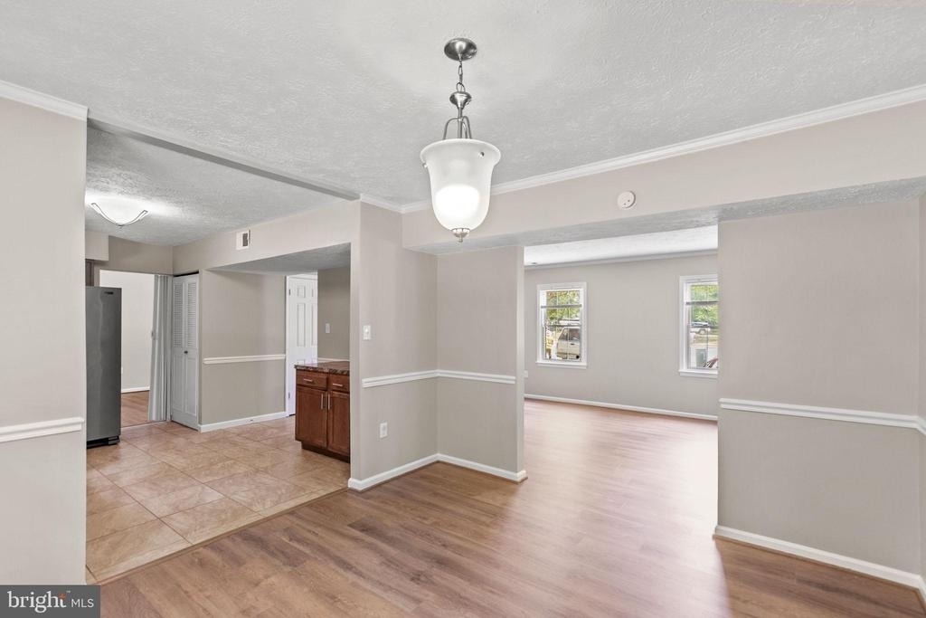 2324 Kent Court - Photo 6