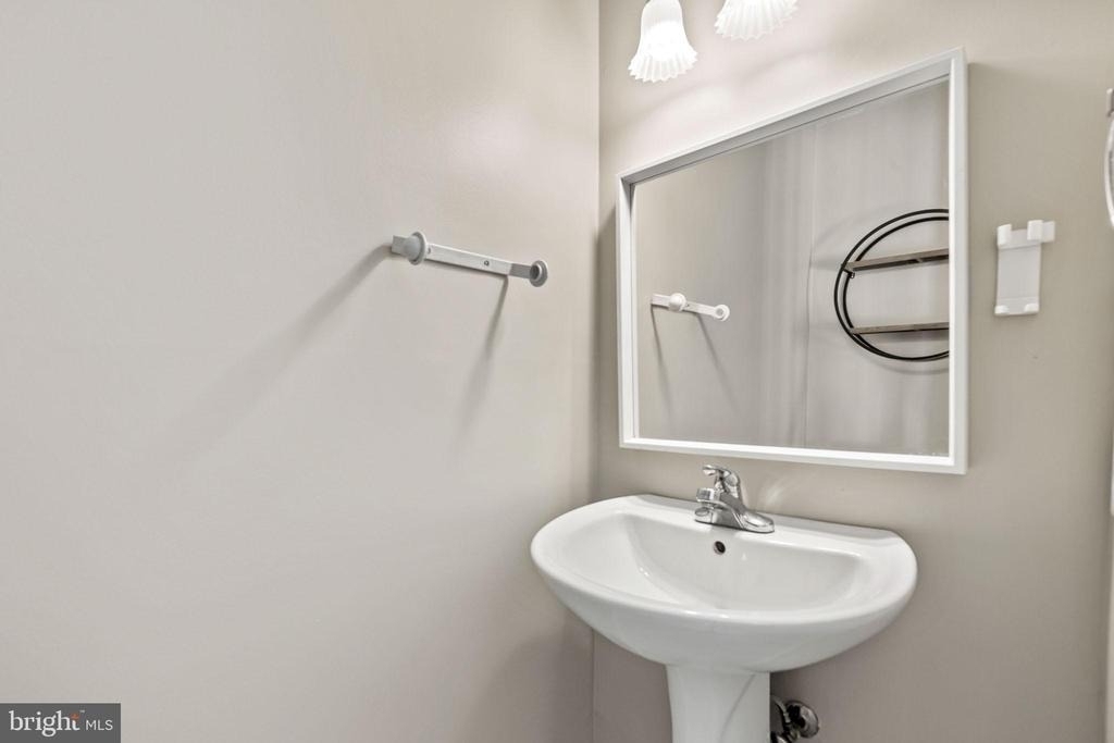 2324 Kent Court - Photo 14