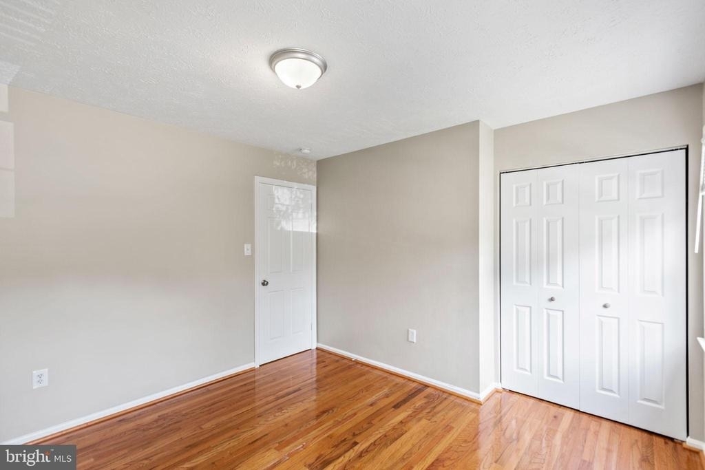 2324 Kent Court - Photo 21