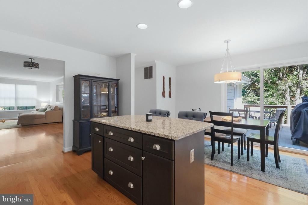 900 Hickory Circle - Photo 7