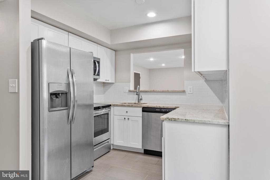 8018 Valley Manor Road - Photo 1
