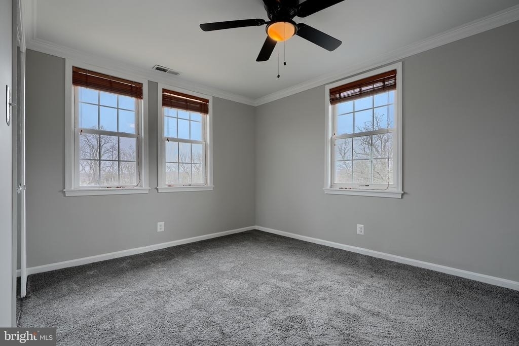 1727 Magnolia Avenue - Photo 5