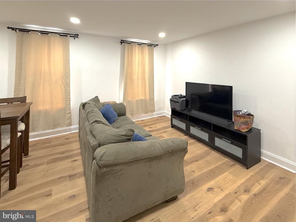 3703 6th Street - Photo 4