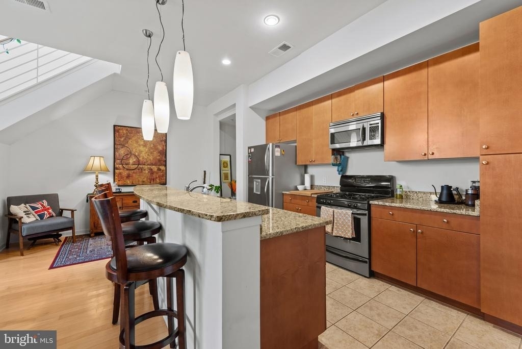 1209 N Charles Street - Photo 17