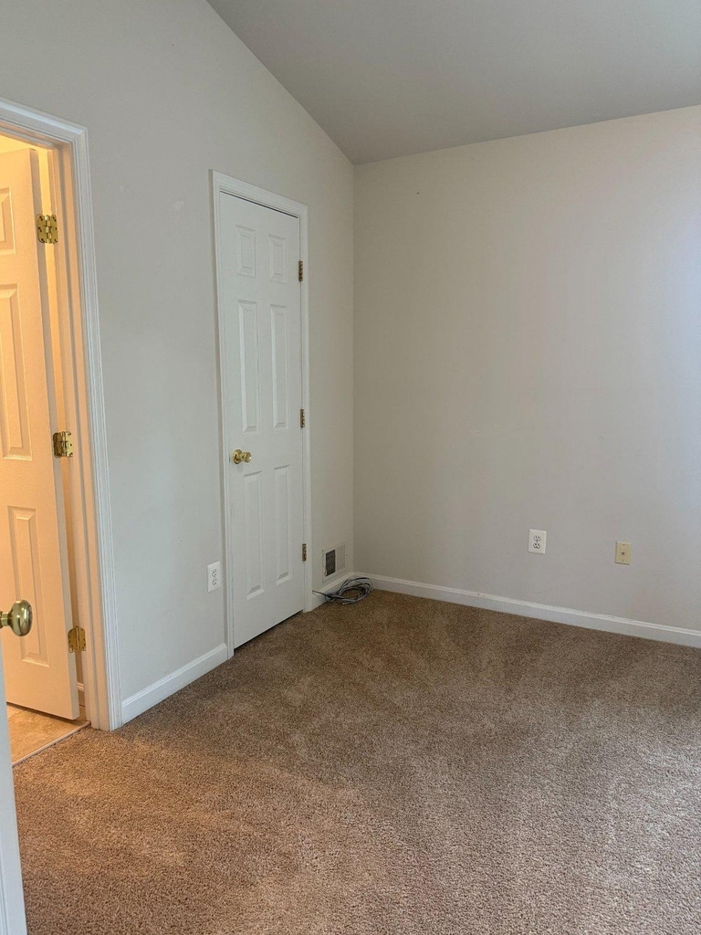 2202 Commissary Circle - Photo 19