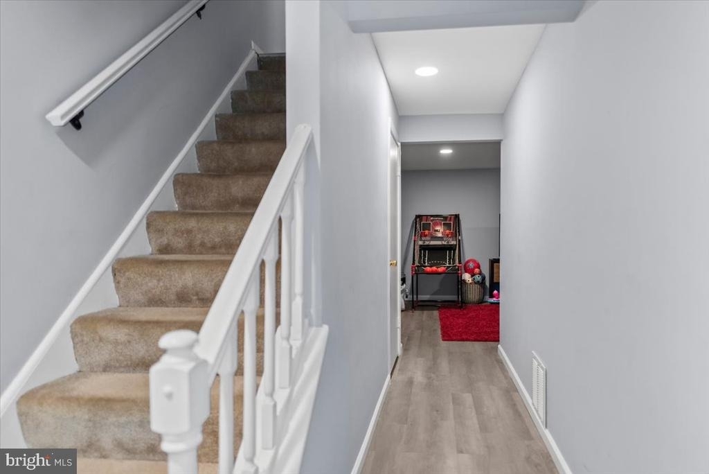 1754 Castleford Square - Photo 4