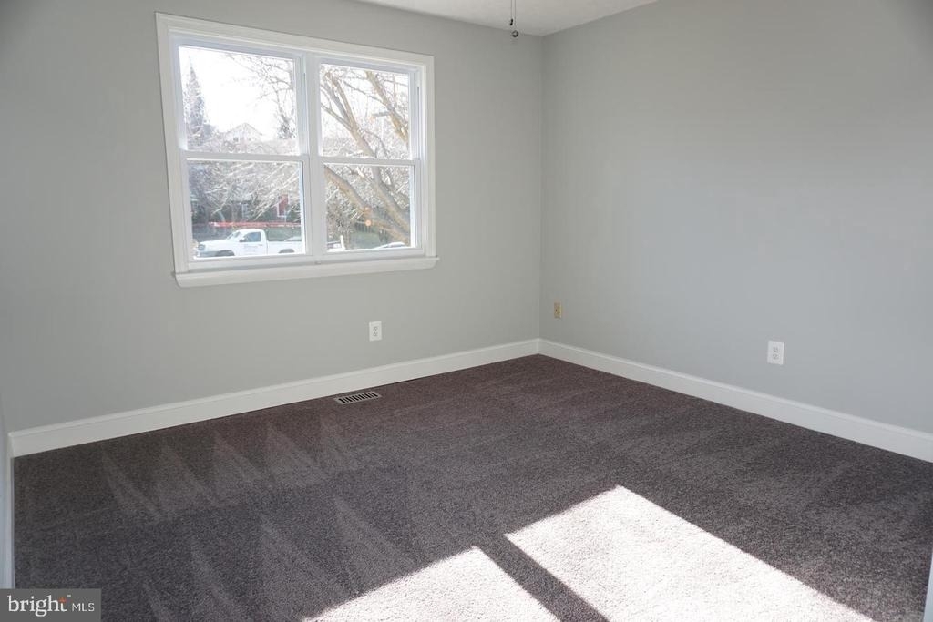 295 Overleaf Court - Photo 10