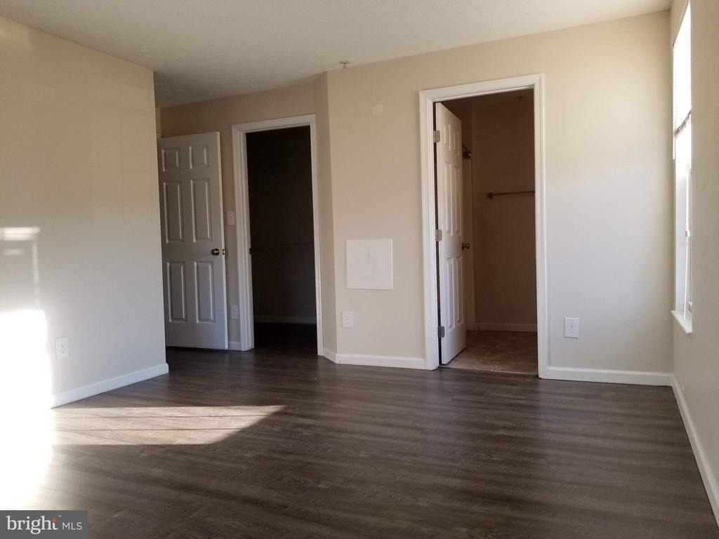 696 Winding Stream Way - Photo 16