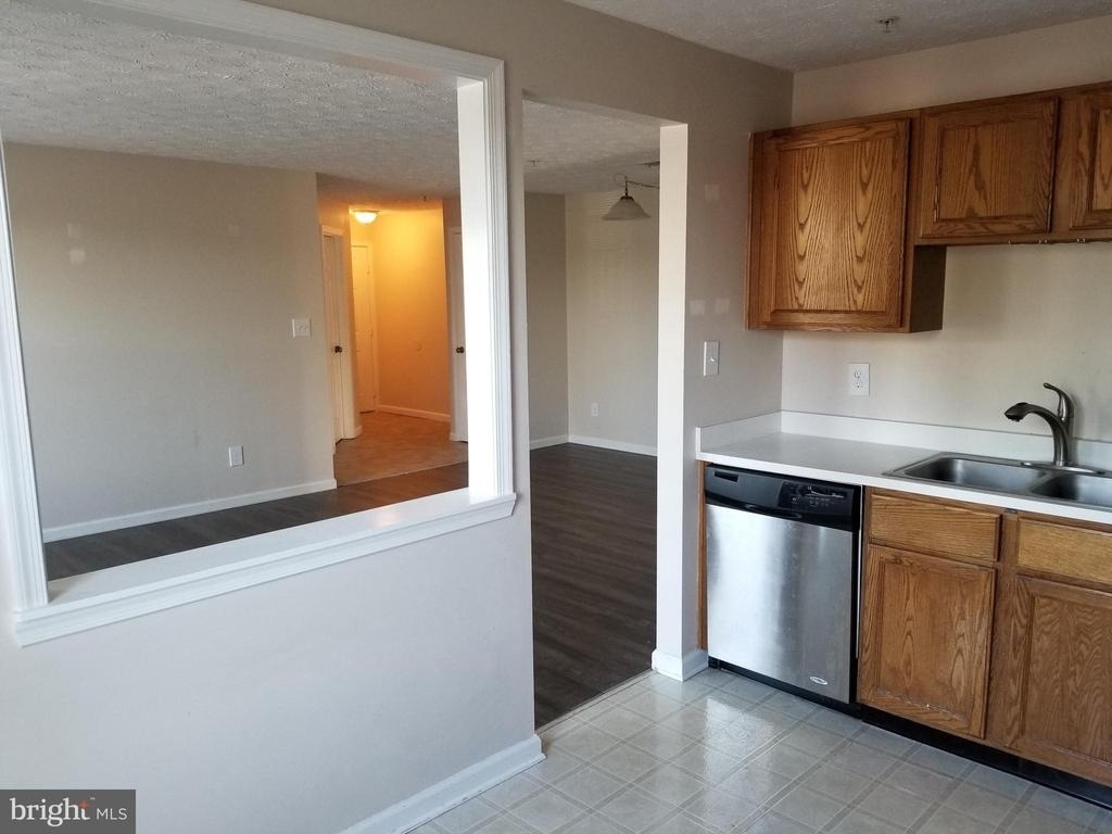 696 Winding Stream Way - Photo 8