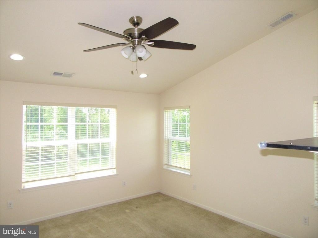 220 Jenny Drive - Photo 6
