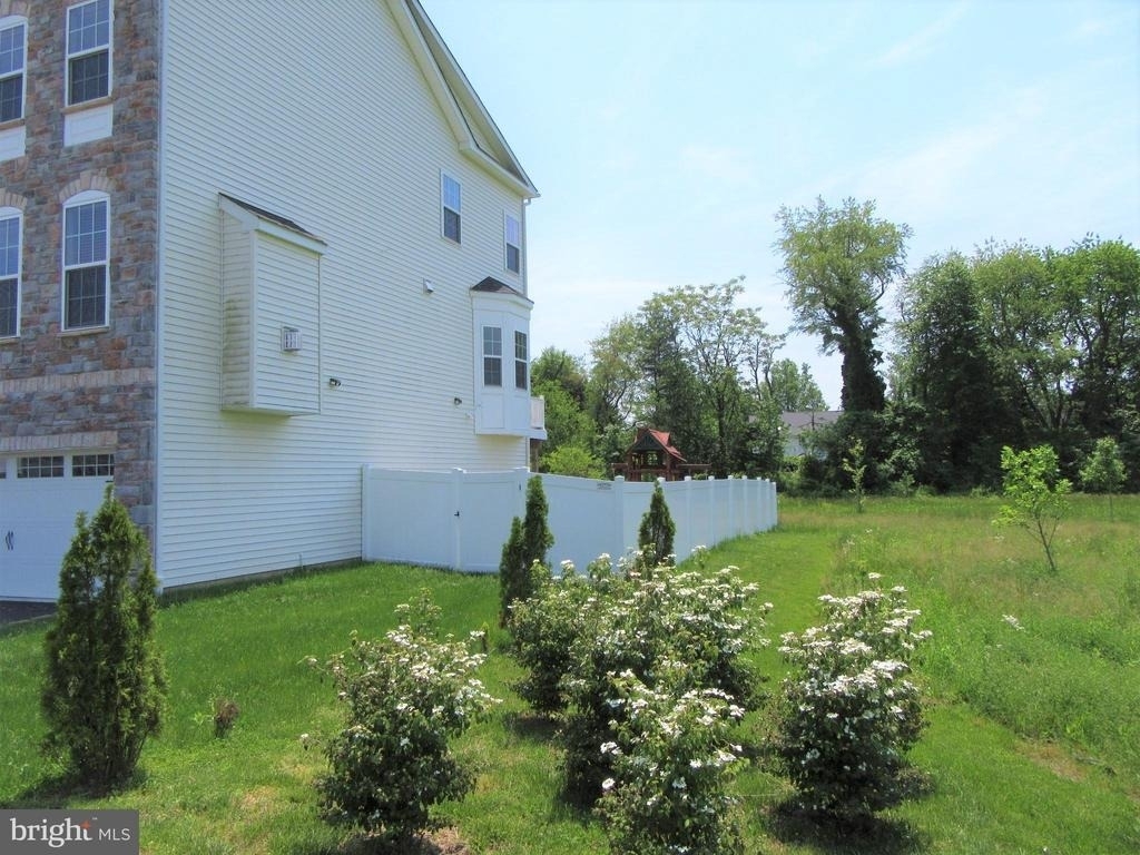 220 Jenny Drive - Photo 20