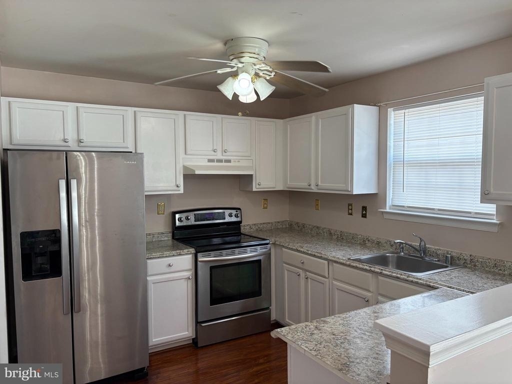 384 Braddock Road - Photo 4
