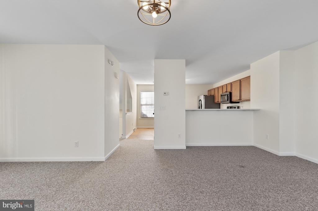 311 Paradee Drive - Photo 7