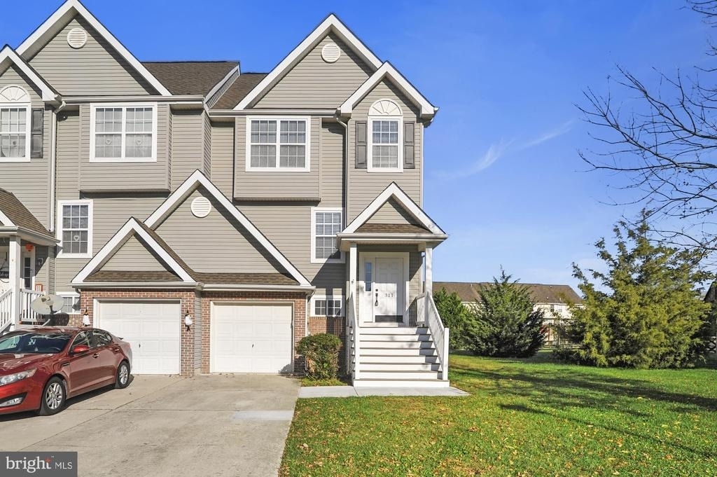 311 Paradee Drive - Photo 0