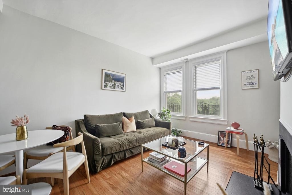 1511 22nd Street Nw - Photo 2
