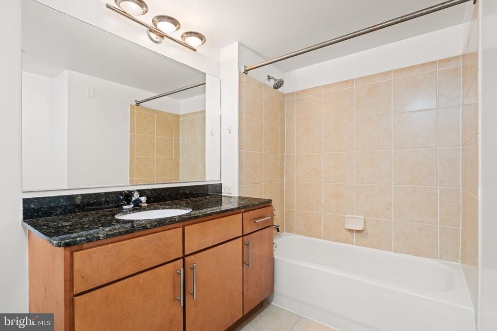 915 E Street Nw - Photo 5