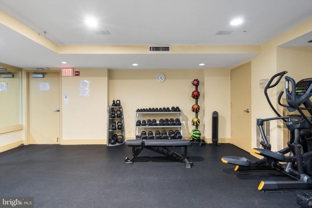 915 E Street Nw - Photo 21