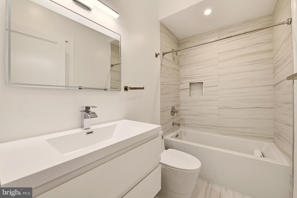 1023 16th Street Ne - Photo 13