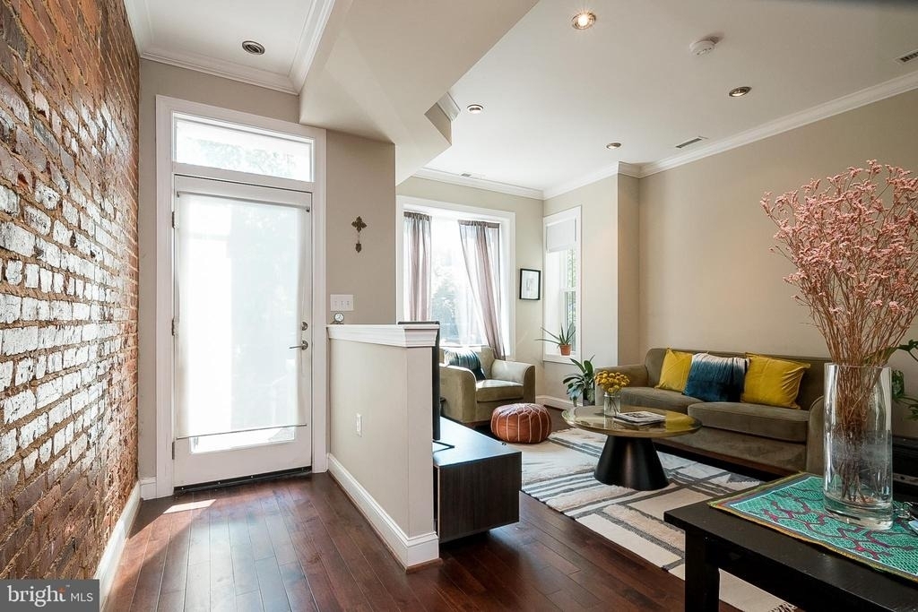 2030 Flagler Place Nw - Photo 3
