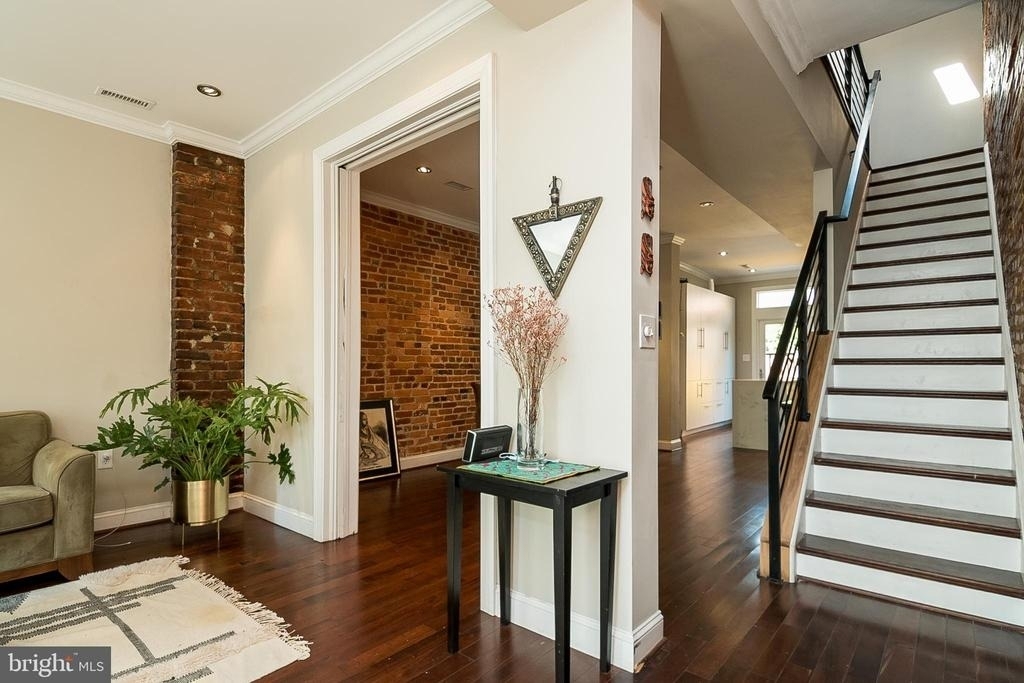 2030 Flagler Place Nw - Photo 8